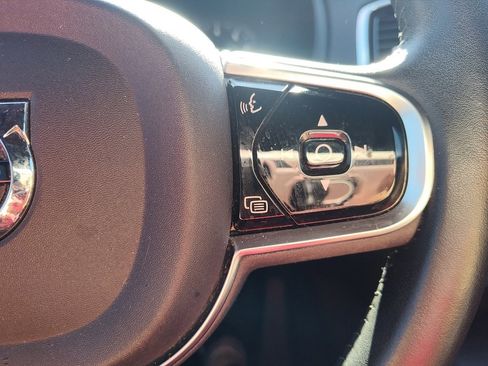 Used 2017 Volvo XC90 T6 Inscription w/ Vision Package image 20