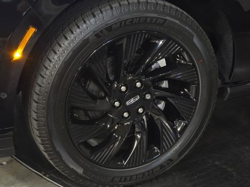 New 2025 Lincoln Navigator Reserve w/ Jet Appearance Package image 14