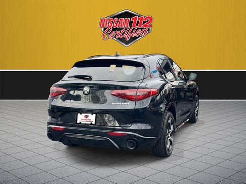 Used 2023 Alfa Romeo Stelvio Veloce AWD/4WD image 6