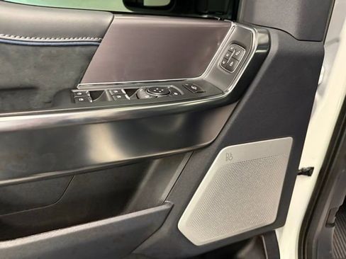 Used 2026 Ford F450 Platinum w/ FX4 Off-Road Package image 14