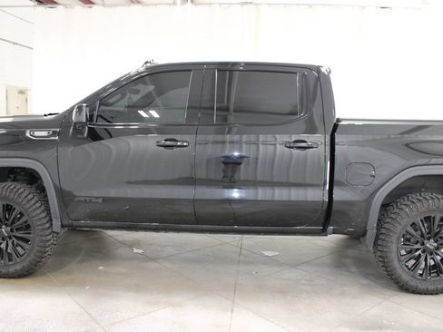 Used 2024 GMC Sierra 1500 AT4 w/ Technology Package AWD/4WD image 6
