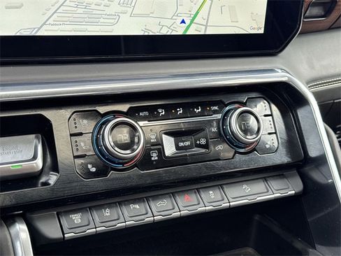 Used 2025 GMC Sierra 2500 Denali Ultimate image 21