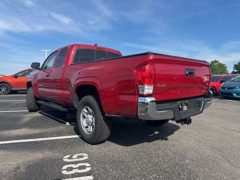 Used 2016 Toyota Tacoma SR5 w/ Towing Package AWD/4WD image 9