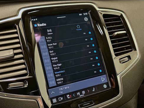 Used 2024 Volvo XC90 T8 Plus w/ Protection Package Premier image 21