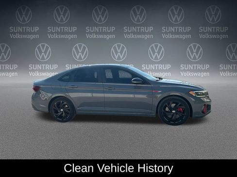 Used 2023 Volkswagen Jetta GLI Autobahn FWD image 3