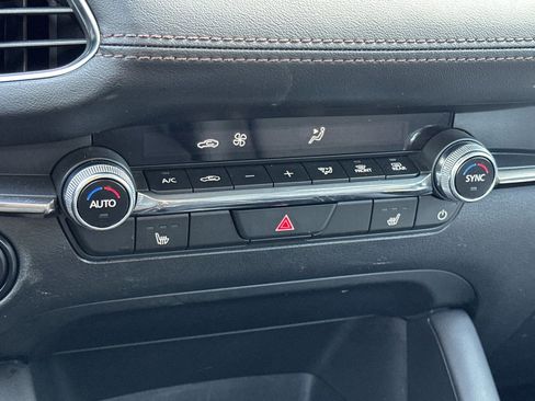 Used 2025 MAZDA MAZDA3 s image 19