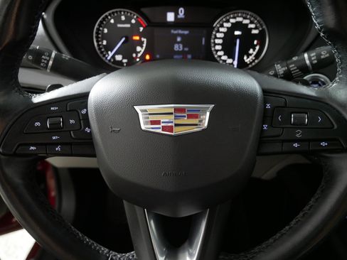 Used 2019 Cadillac XT4 Premium Luxury image 25