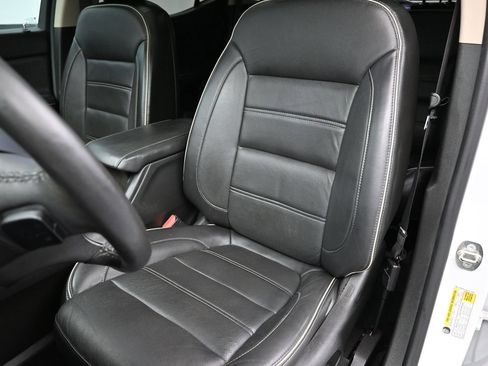 Used 2017 GMC Acadia Denali w/ Technology Package FWD image 21