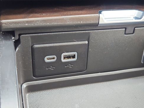 Used 2022 GMC Yukon XL Denali w/ Max Trailering Package image 14