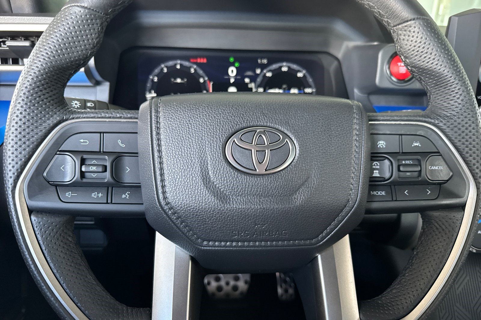 Certified 2025 Toyota Tacoma TRD Sport AWD/4WD image 11