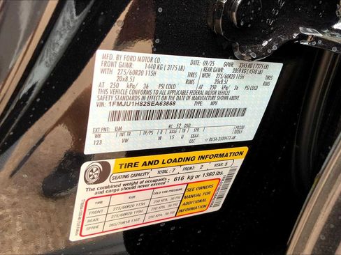 New 2025 Ford Expedition Active image 19