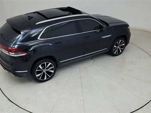 Used 2024 Volkswagen Atlas Cross Sport SEL Premium R-Line image 87