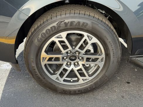 New 2026 Ford Expedition Active RWD image 29