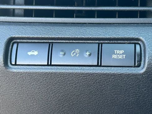 Used 2021 Nissan Altima 2.5 SV FWD image 23