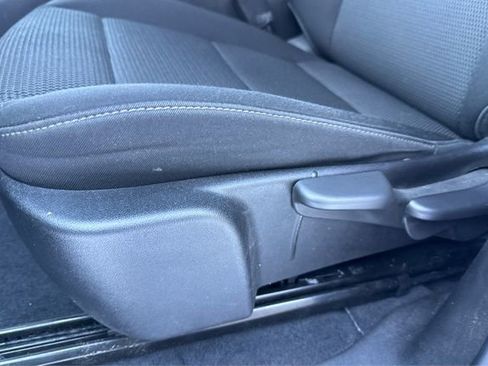 Used 2024 GMC Canyon Elevation w/ Convenience Package image 19