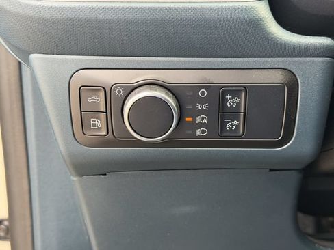 Used 2025 Ford Maverick XLT FWD image 8