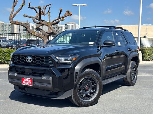 New 2026 Toyota 4Runner TRD Off-Road image 2