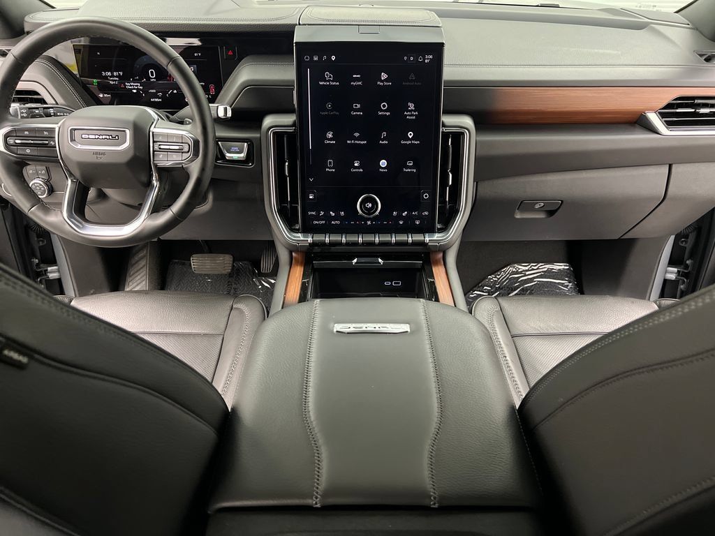 Used 2025 GMC Yukon XL Denali RWD image 48