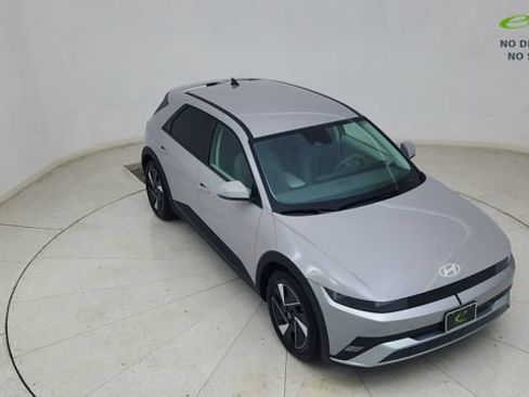 Used 2025 Hyundai Ioniq 5 SE RWD image 74
