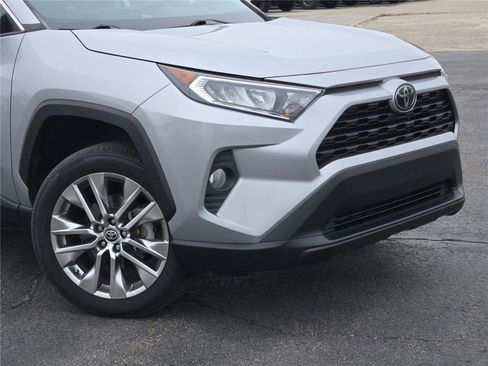 Used 2021 Toyota RAV4 XLE Premium FWD image 2