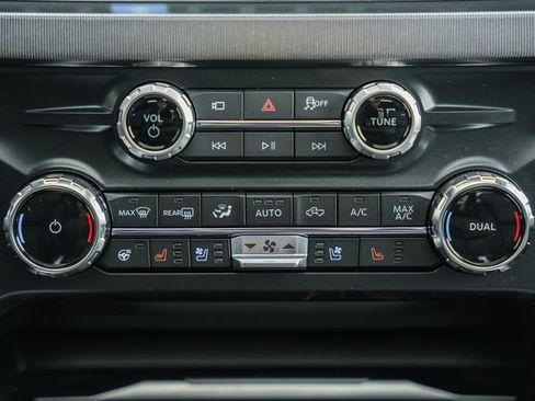New 2026 Ford F250 Platinum AWD/4WD image 31