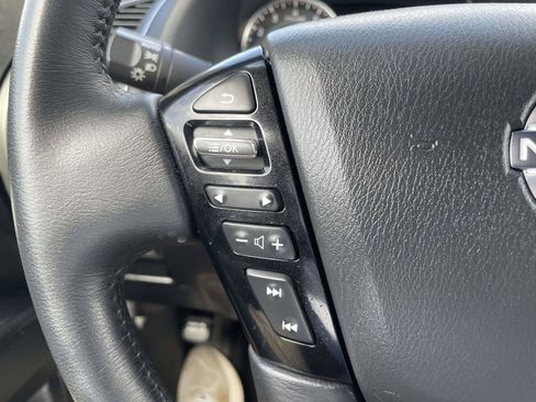 Used 2024 Nissan Armada SV AWD/4WD image 15
