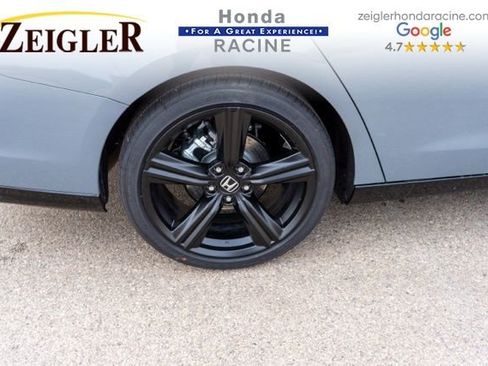 Used 2025 Honda Accord Sport image 9