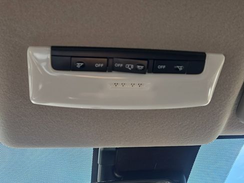 New 2025 Nissan Versa SV w/ Trunk Package image 20