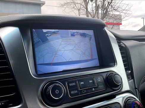 Used 2020 Chevrolet Tahoe LT image 13