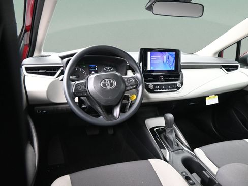Certified 2025 Toyota Corolla LE FWD image 35