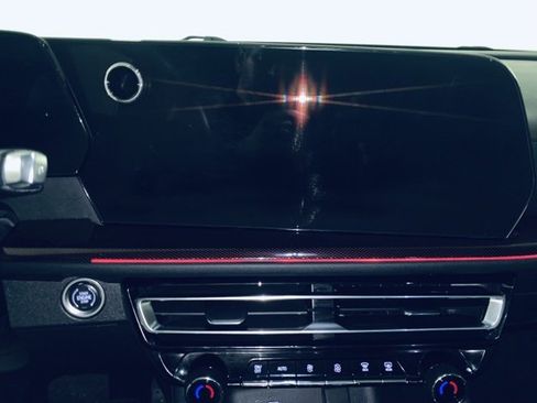 Used 2024 Chevrolet Traverse RS image 36