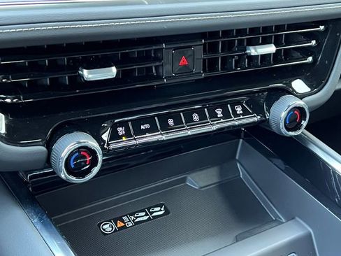 New 2026 Chevrolet Tahoe Premier w/ Sun And Tow Package AWD/4WD image 26