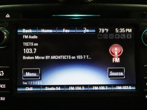 Used 2017 Chevrolet Traverse LT w/ Style and Technology Package FWD image 15