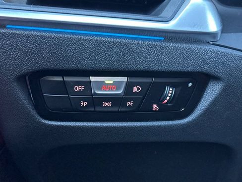 Certified 2022 BMW 330e w/ Premium Package image 35