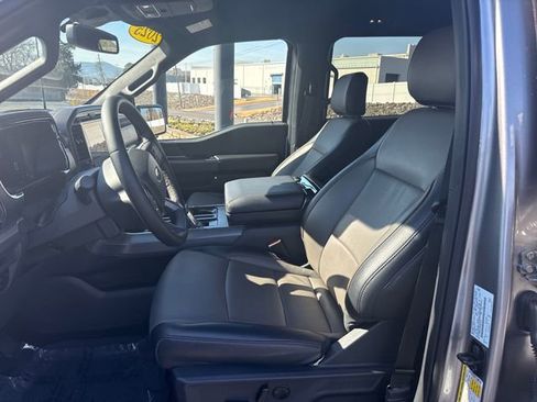 Used 2025 Ford F150 Lariat w/ Equipment Group 501A Mid image 17