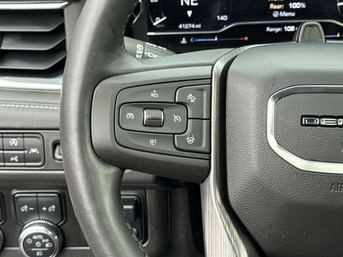 Used 2023 GMC Yukon Denali Ultimate image 7
