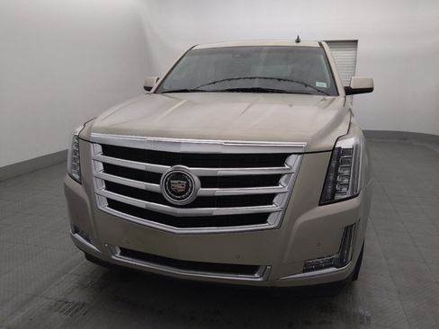 Used 2015 Cadillac Escalade Premium RWD image 15