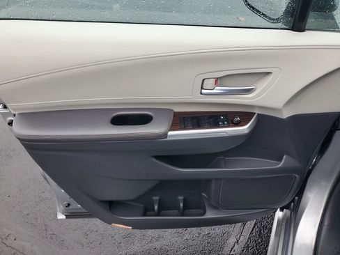 Certified 2024 Toyota Sienna XLE image 19