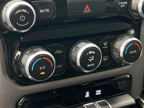 Used 2022 RAM 1500 Big Horn AWD/4WD image 20