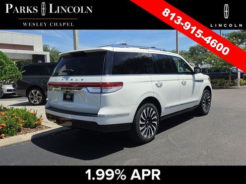 Certified 2024 Lincoln Navigator Black Label AWD/4WD image 4