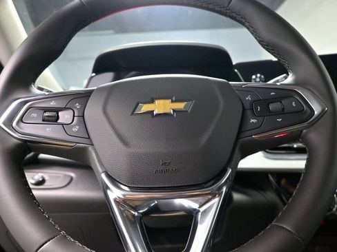 New 2026 Chevrolet Trax LT w/ Driver Confidence Package image 16