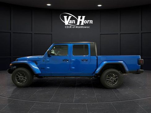 New 2026 Jeep Gladiator Sport image 12