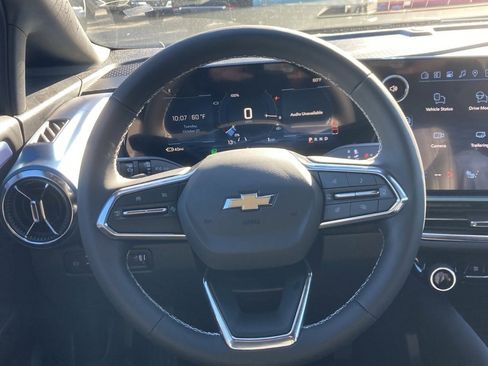 New 2026 Chevrolet Equinox EV LT image 12