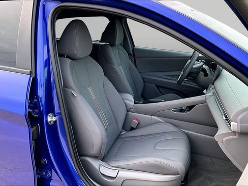 Certified 2024 Hyundai Elantra SEL FWD image 9