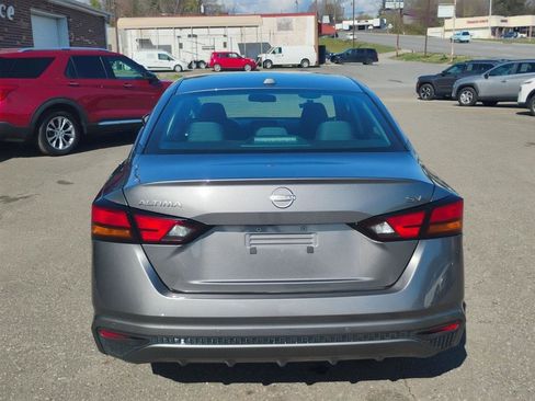 Used 2024 Nissan Altima 2.5 SV image 6