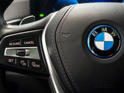 Used 2025 BMW X5 xDrive50e image 16