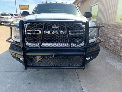Used 2019 RAM 3500 Lone Star image 7