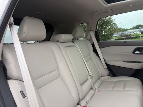 Used 2023 Nissan Rogue SL w/ SL Premium Package AWD/4WD image 39