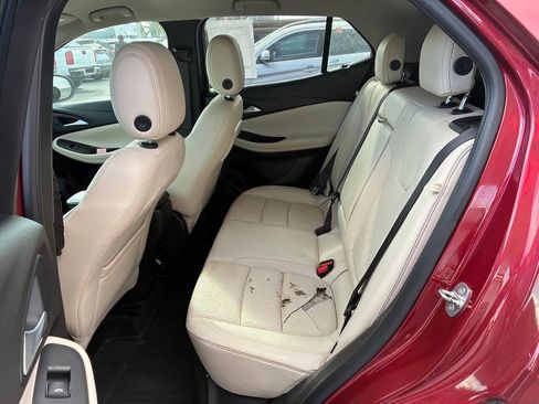 Used 2021 Buick Encore GX Essence w/ Advanced Technology Package FWD image 12