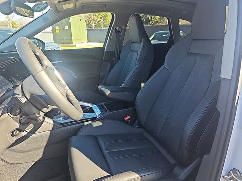 Used 2025 Audi Q5 Premium Plus w/ Premium Plus image 14
